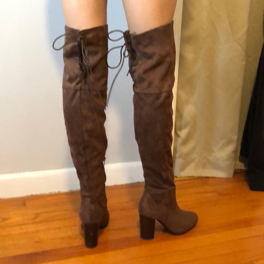 Over the knee boots - Picture 2 of 8